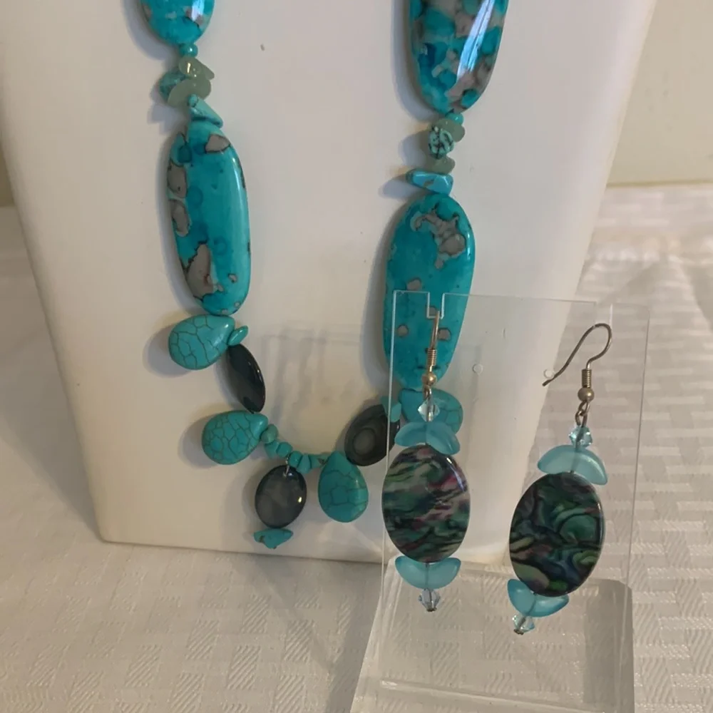 Jewelry - Picture 2 of 2